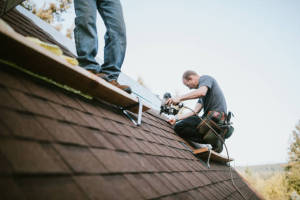 Local Roofers in Newton Hlds, MA